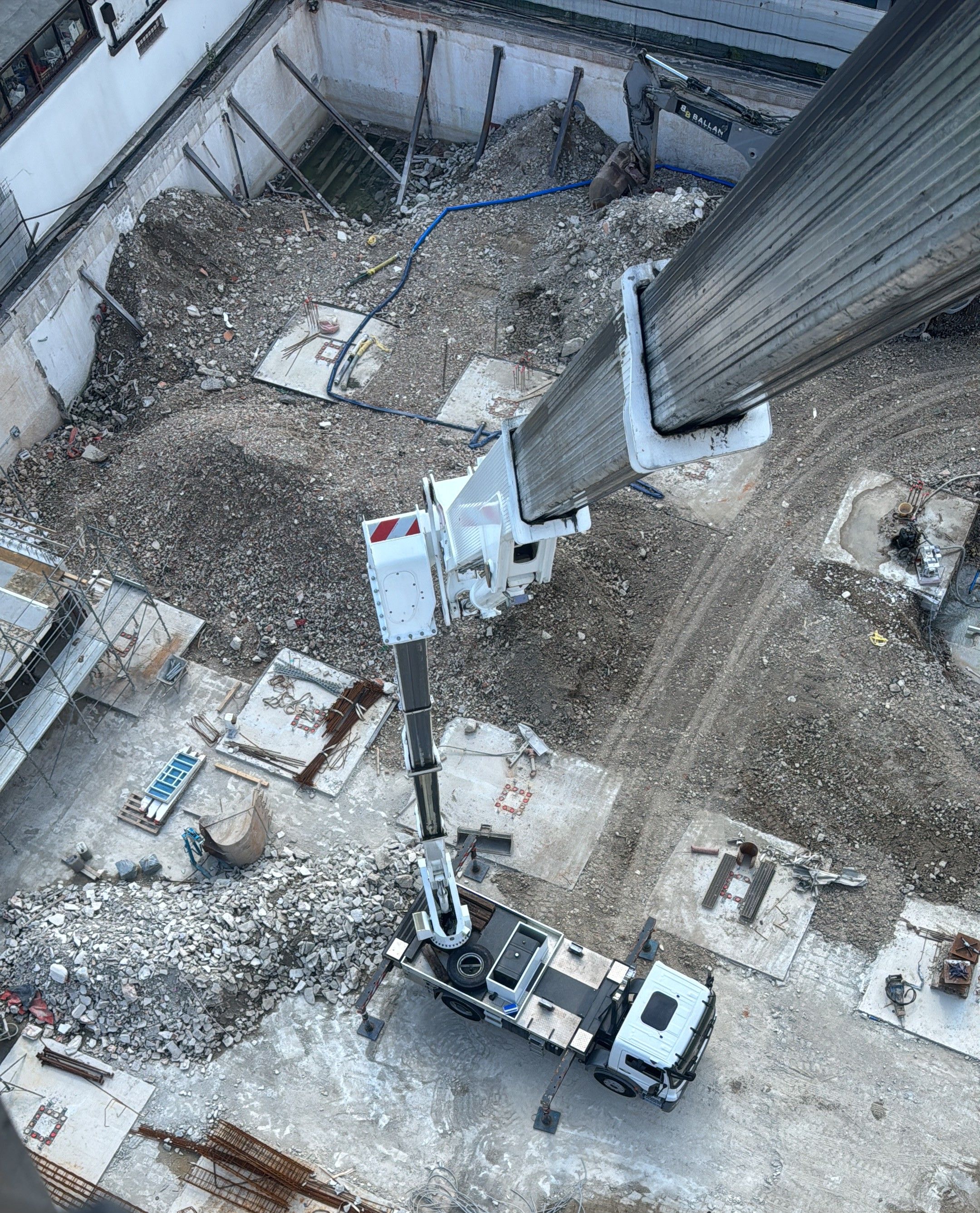 Lavorazioni di lattoneria, noleggio piattaforme aeree, coperture metalliche